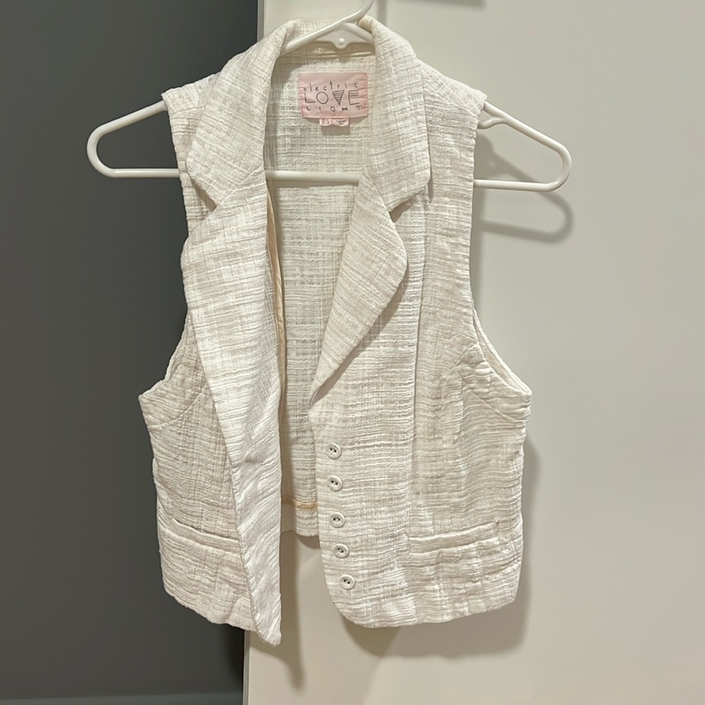 Anthropologie white vest with buttons - Picture 2 of 7